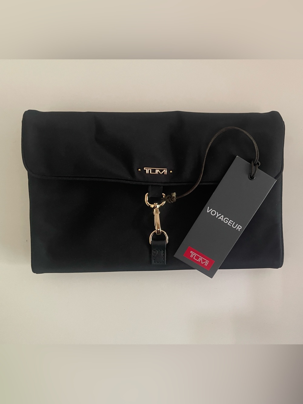 TUMI Black Jewelry Travel Roll with Gold Hardware NEW - Picture 2 of 4